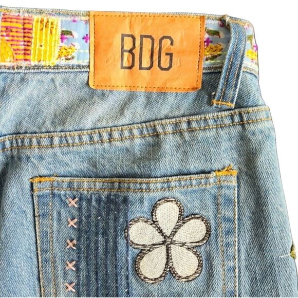BDG Urban Outfitters High-Waisted Flare Patchwork Craft Jeans Indigo 26 - Picture 6 of 12